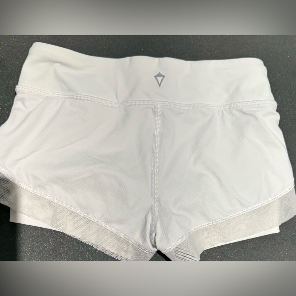Ivivva girls tennis shorts